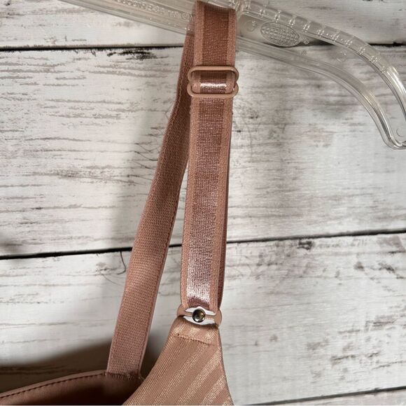 Warner’s Blissful Benefits Lot (2) Padded Underwire Bra 38D - Picture 7 of 10